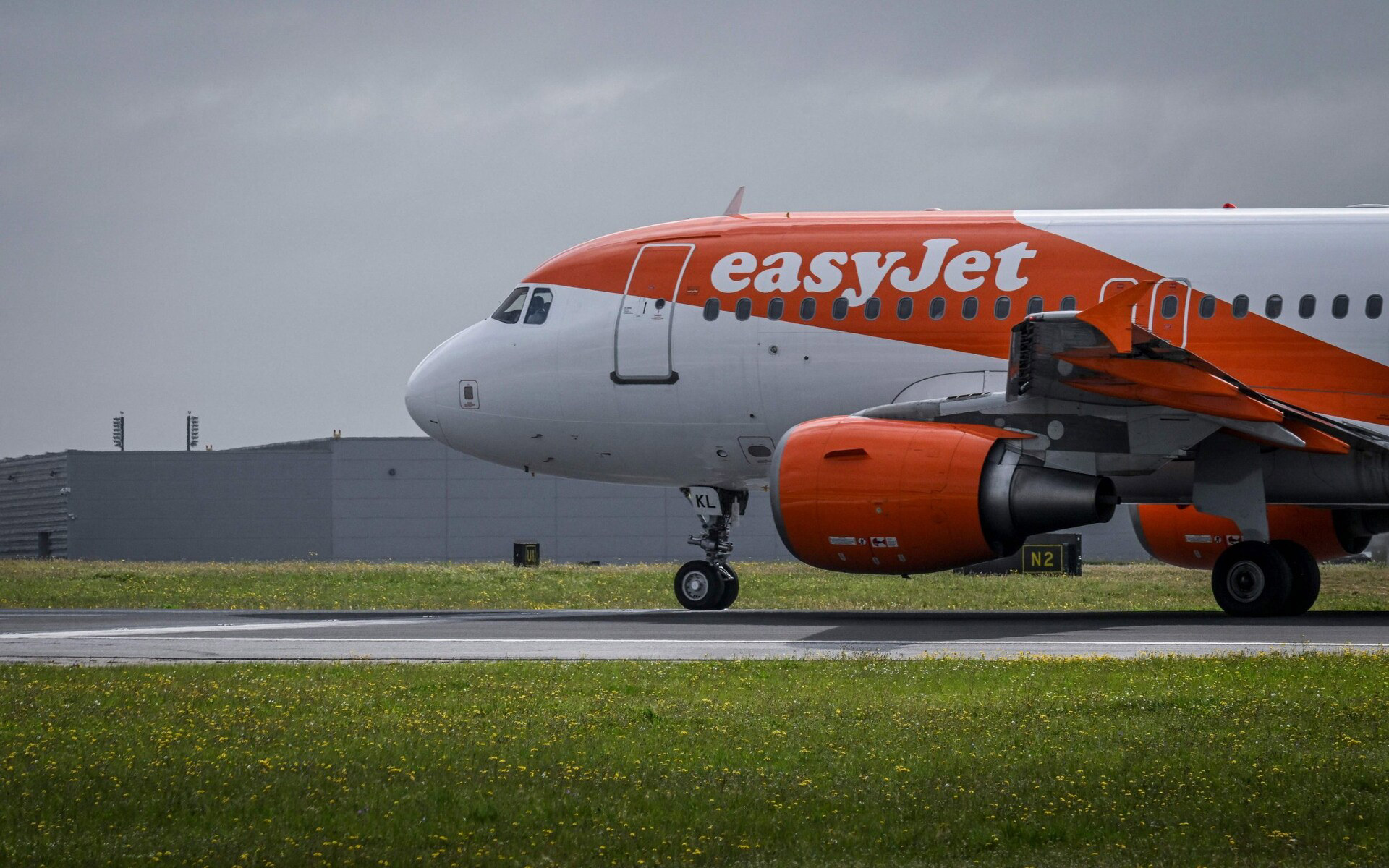 Забастовки в аэропорту Гатвик могут привести к отмене до 70% рейсов easyJet