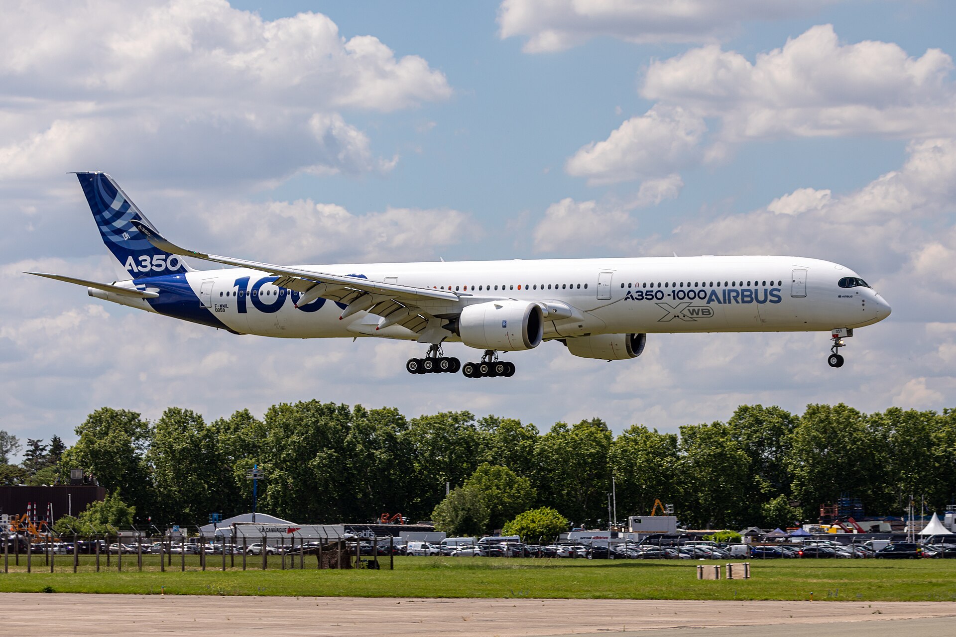 Airbus A350-1000