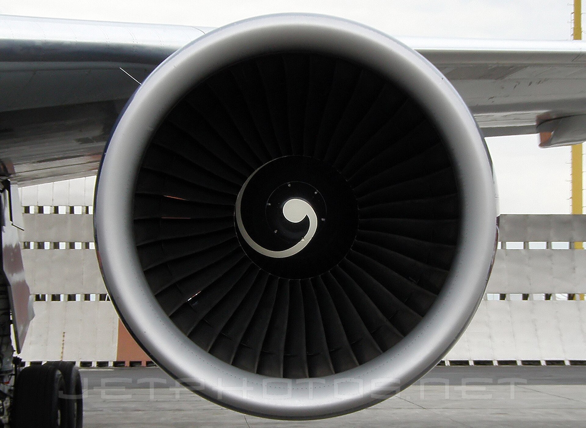 Pratt & Whitney PW4000 (94-inch)