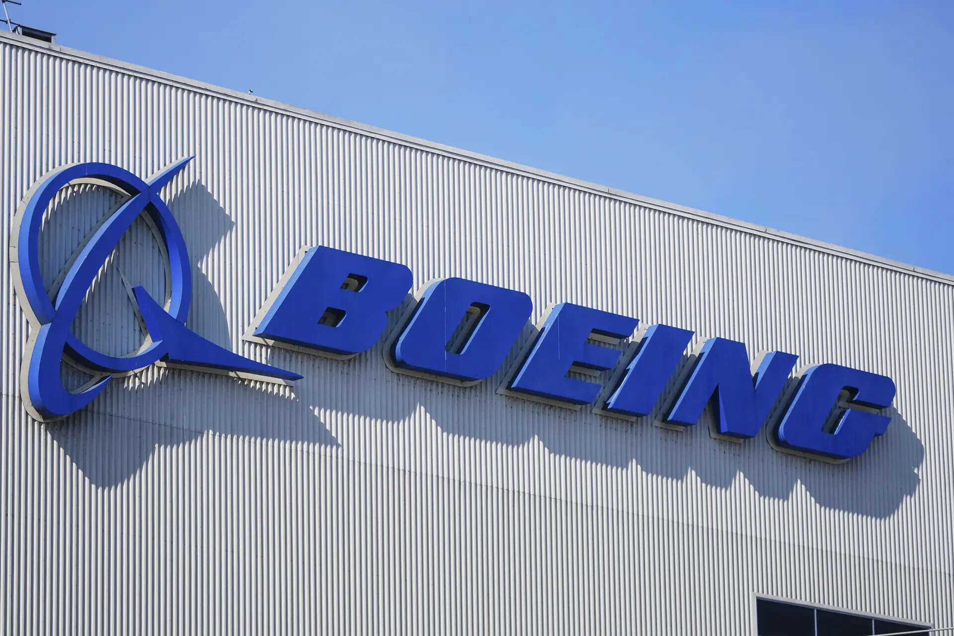 Boeing впервые с 2018 года завершил год с чистой прибылью